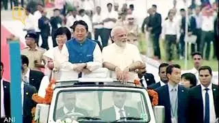 Japanese PM Shinzo Abe and PM Modi begin roadshow to Sabarmati Ashram