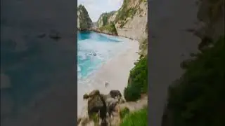 Coastal Dive | FPV Drone Freestyle (🎥: IG / mahendrafpv)