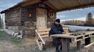 🔥 Hanging Survival Shelter on a Fallen Tree: Wolf Den Survival Skills