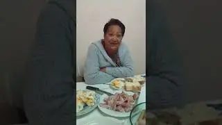 SHE'S HILARIOUS IN HER OWN WAY- SETITA MOTUAPUAKA HE 'ENE TALI E KOLE NE FAI 'E AFIMEIMOUNGA HOLA
