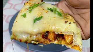 കുബൂസ് ഉണ്ടെങ്കിൽ ആർക്കും എളുപ്പത്തിൽ ഈ സ്നാക്ക് തയ്യാറാക്കാം || Kuboos Pizza Sandwich Recipe