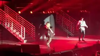 90s Pop Tour 2018 Mcallen Beto Cuevas ft Fey - El duelo