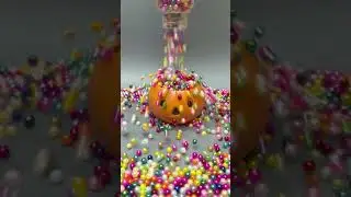🎃 Beads Reverse 🎃 The pumpkin's head is filled with beans.