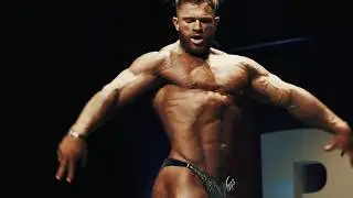 Andy Scott posing at the 2018 PCA Saxon Classic