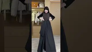 Elegant Navy Jumpsuit | SophisticatedStyle with Modern Minimalist Design