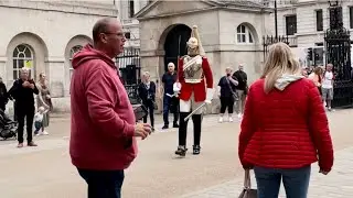 6ft 6&rdquo; King&rsquo;s Life Guard dominates the household cavalry
