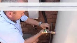 Chapter 6 - Running Pipework - How To Install Apricus Solar Hot Water Systems