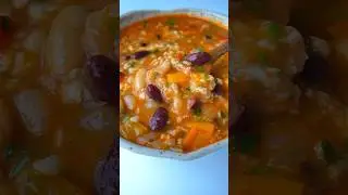 🧀🌶️ #CheesyChili Makeover 🤤 This #Recipe = ULTIMATE Healthier Comfort Food! #chili  #foodshorts