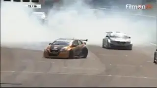 BTCC 2016. Race 1 Thruxton. Red Flag