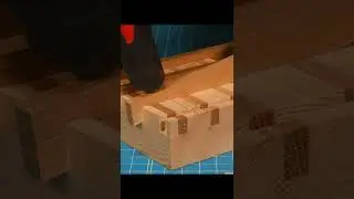 Woodworking.Windowpane pattern with simple router sled#shorts #diy #woodworking