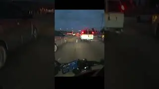 Hora pico en la I-95&hellip; &iquest;error o adrenalina pura? 🏍️🔥