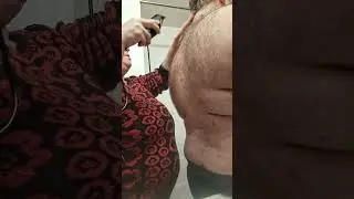 Майк обстригся
