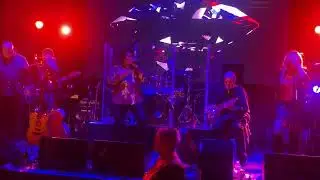 Neil Diamond Tribute Performs &ldquo;America&rdquo;