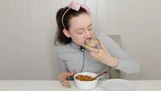 ASMR Eating Sounds | Chili Lentil Soup & Bread Roll