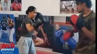 Learn This EASY Boxing Combo For BEGINNERS Improve Your BOXING Skills with 5 Simple Tricks #boxing