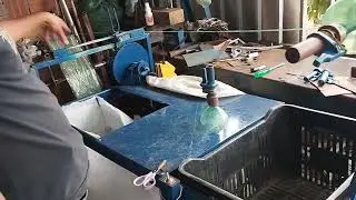 Nova máquina desfiadeira de garrafas pets.