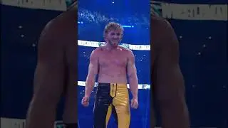 Logan Paul&rsquo;s STUNNING frog splash! #Short