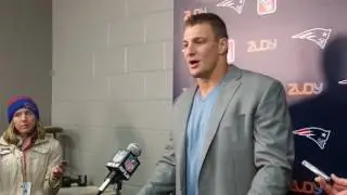 Rob Gronkowski thanks mom after scoring record-breaking 69th career TD