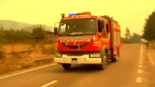 Firefighters, Locals Battle Wildfires in Chile's Maule Region