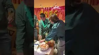 Spanish tradition  eating grapes before Mag January 1 