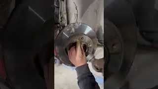 Removing the Brake Disc &mdash; Quick and Easy  #carrepair #automobile #engineblock #mechanic