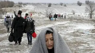 Austrian 'cry for help' as it considers border closure
