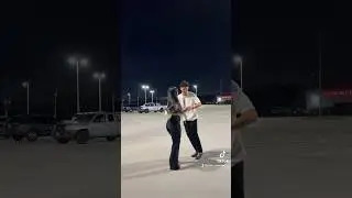 La due&ntilde;a del swing merengue dance