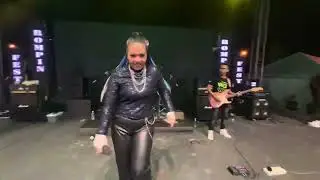 Aku Bukan Perempuan Nakal - Warisan D Nas T Band ft Syeraa - Rompin Fest Kuala Rompin Pahang