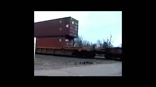 UP 4247 leading stack train in Shelton