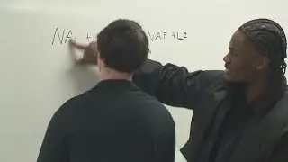 NFL player surprises North Texas middle school class as a substitute teacher