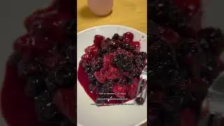 Berries are amazing! #berries #vitamins #nutrients #antioxidants #dininghall #obsessed #food #fruit
