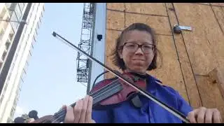 Levitating // Dua Lipa | Violin Live Loop | Street Performance by Sarah Gorak