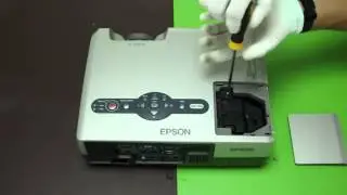 How to replace the projector lamp for EPSON EMP828