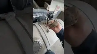 #diesel #bigrig #semitruck #shorts #truckerlife #trucks #mechanic #trucker