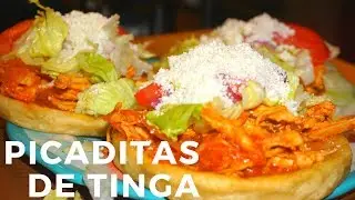 Picadas de Tinga Estilo Guerrero Pollo y Salsa Roja