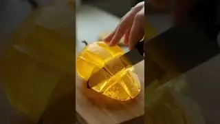 AI ASMR Cutting Gelly Mango 🥭 with a Knife 🔪🔪🔪#asmr #satisfying Smart AI Studio #asmrsounds