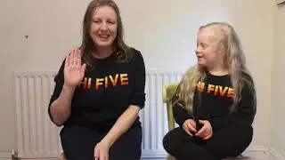 Makaton for 'How are you?'