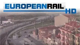 Comboios de Portugal CP Carga 4700 loco + containers enters the tunnel at Espinho