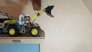 Powered Up Wheelloader Boom movements