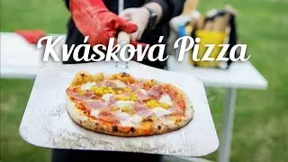 Kv&aacute;skov&aacute; pizza z pece na drevo - video recept