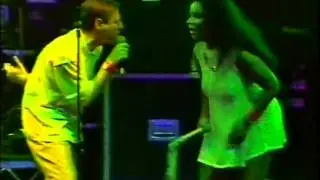 Happy Mondays - Kinky Afro (Live Manchester Music Festival 1991)