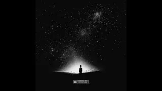 Louvv - un fantôme dans la nuit