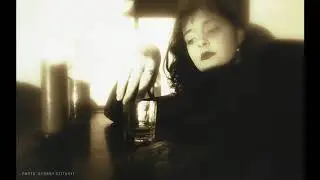 YOUNG WOMAN'S BLUES (Bessie Smith cover) Barbara Dorogi - Tam&aacute;s Szab&oacute; 1994