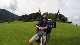 Tandemflug der Start  -  Tandem Paragliding take off