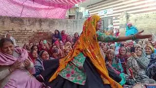 गांव हरेवली मे पार्टी ने धूम मचा दी क्या गजब का गीत गाया है काकी-ताई हँसी नही रोक पाईM-9518130991🙏🌹🌷