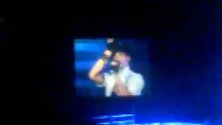 Rihanna-UMBRELLA-mexico 2009