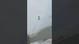 Зимняя рыбалка на тонком льду&hellip;