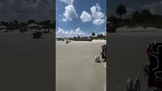 How To Spot A Cop At The Beach