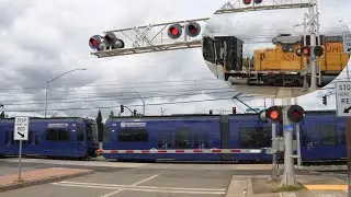 UP 662 Florin Flyer, SacRT Light Rail Trains | Marketplace Ln. Railroad Crossing, Rancho Cordova CA