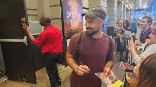 Sweeney Todd Stage Door Crowd Sings Happy Birthday to Nick Christopher | 8.17.23